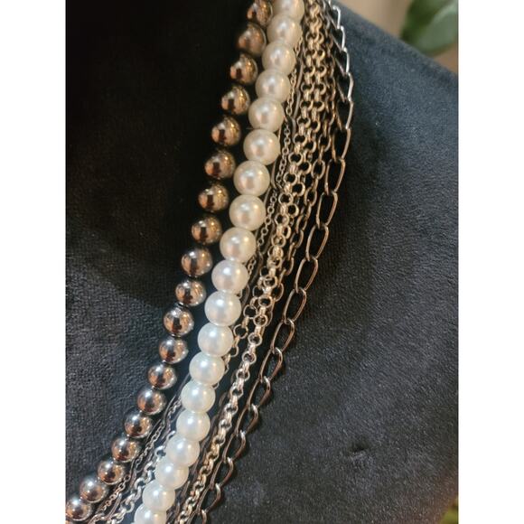 Women's Multi Layer Pearl Beaded Chain Necklace With Silver Flower Pendant - Picture 4 of 6